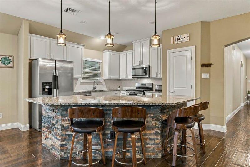 3013 Denver Avenue, Aubrey TX 76227 - Photo 4