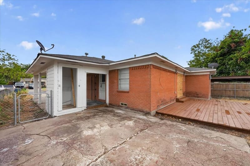 1919 Yucca Drive, Dallas TX 75217 - Photo 22