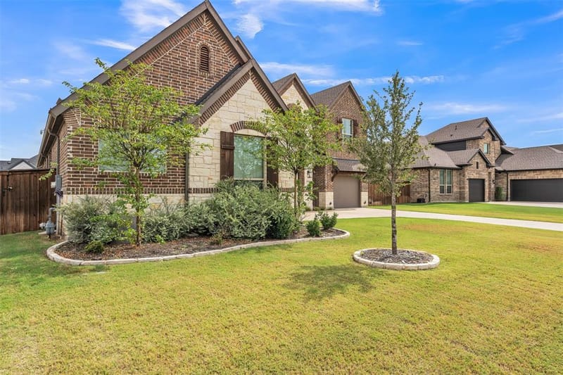 1802 Southpointe Xing, Mansfield TX 76063 - Photo 6