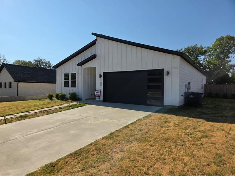 2604 Flora Lane, Denison TX 75020 - Photo 4