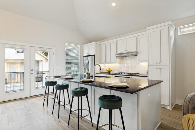 8117 Radnor Road, Dallas TX 75231 - Photo 10