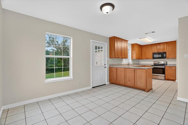 4697 Holbrook Road, Springtown TX 76082 - Photo 22