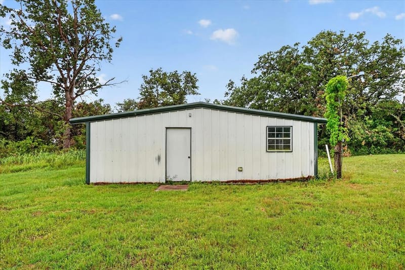 4697 Holbrook Road, Springtown TX 76082 - Photo 7