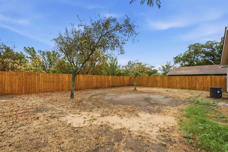 1416 N Rusk Street, Weatherford TX 76086 - Photo 6