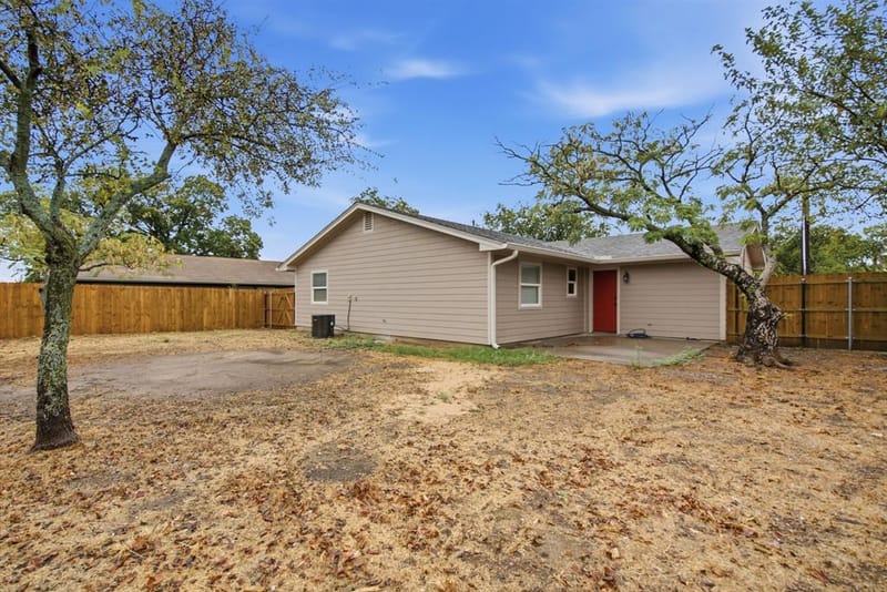 1416 N Rusk Street, Weatherford TX 76086 - Photo 7