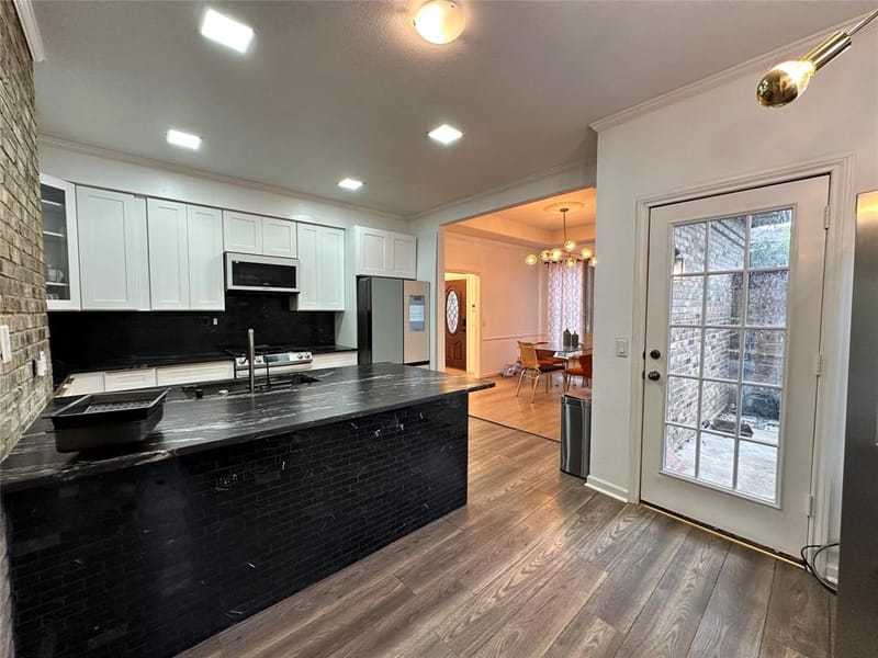 2909 Gainesborough Drive, Dallas TX 75287 - Photo 17