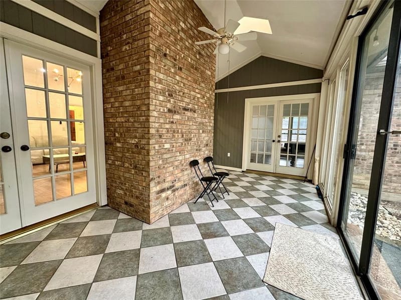 2909 Gainesborough Drive, Dallas TX 75287 - Photo 18