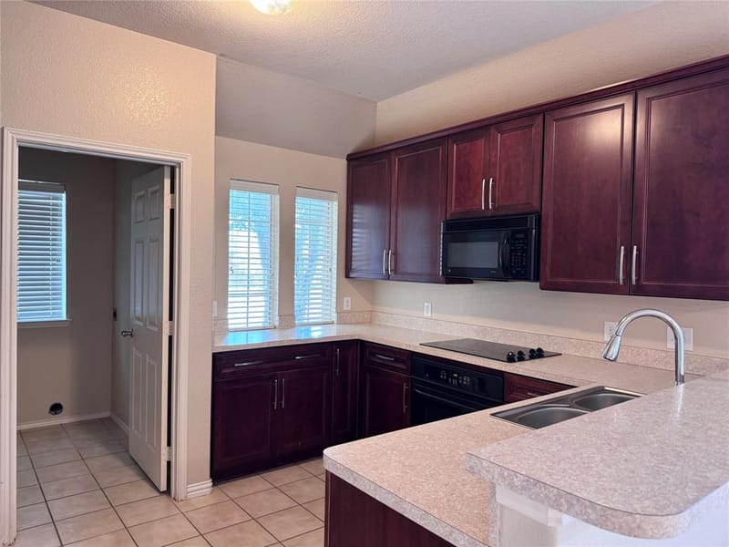 10332 Bear Creek Trail, Fort Worth TX 76244 - Photo 10