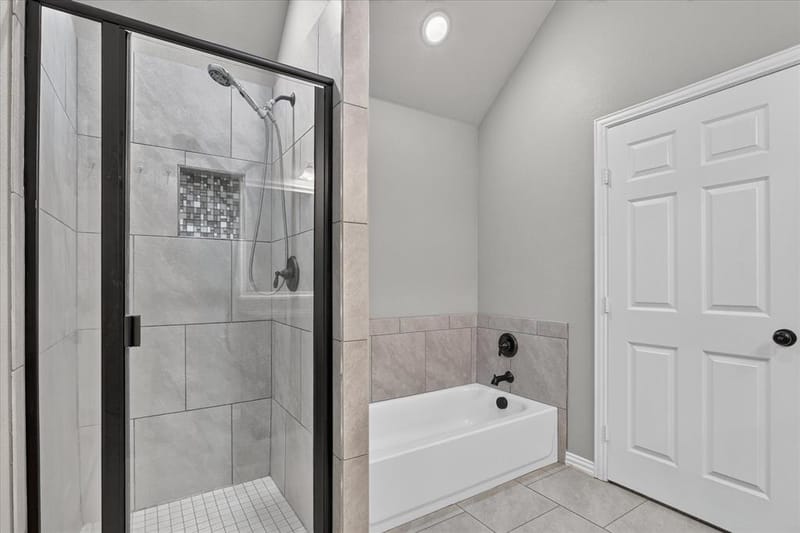 1612 Tanglewood Drive, Azle TX 76020 - Photo 23