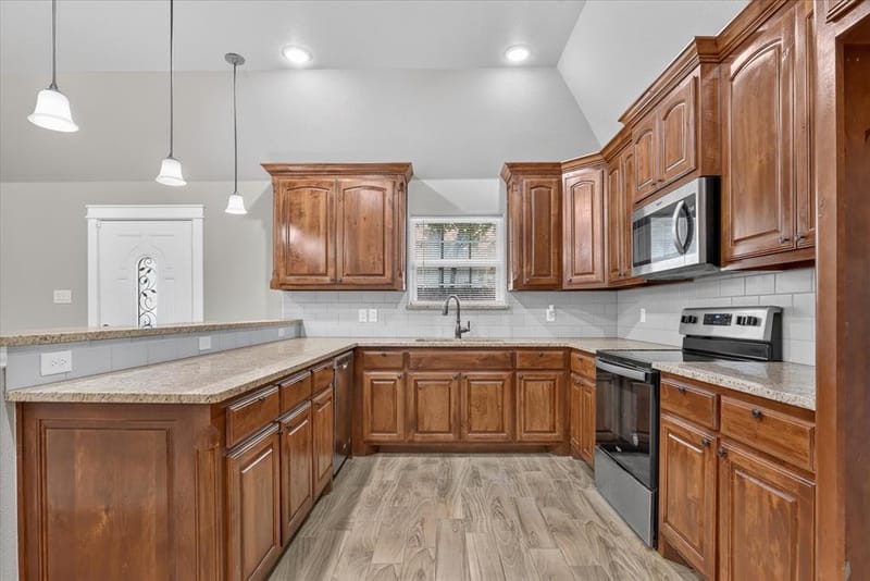 1612 Tanglewood Drive, Azle TX 76020 - Photo 17