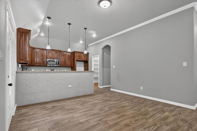 1612 Tanglewood Drive, Azle TX 76020 - Photo 11