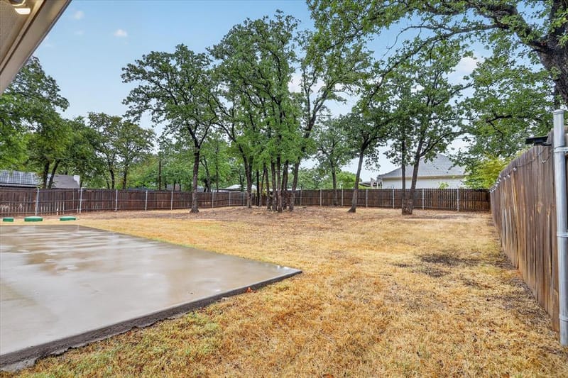 1612 Tanglewood Drive, Azle TX 76020 - Photo 35