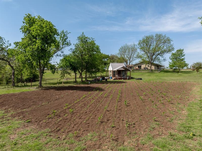 2379 Spring Valley Road, Lorena TX 76655 - Photo 28
