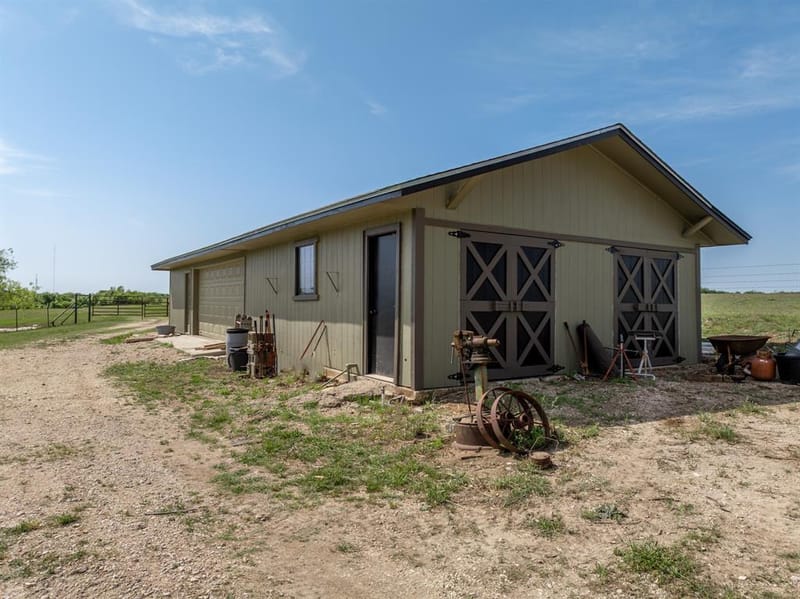 2379 Spring Valley Road, Lorena TX 76655 - Photo 34