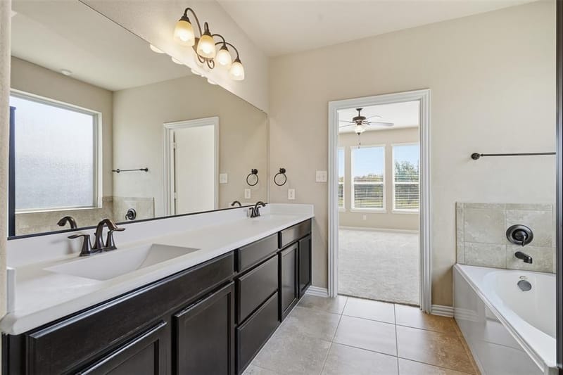813 Salida Road, Fort Worth TX 76052 - Photo 7