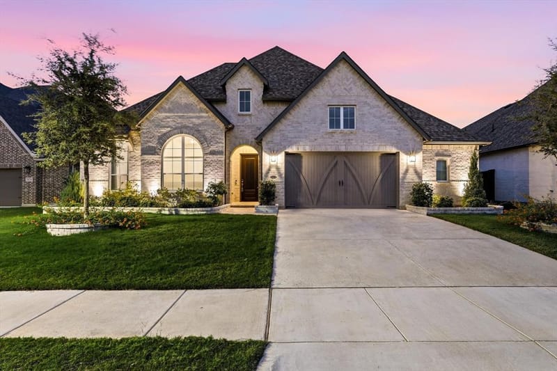 4230 Crown Run Road, Midlothian TX 76065