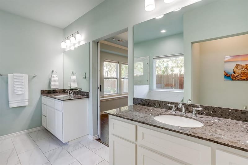 2417 Ryan Avenue, Fort Worth TX 76110 - Photo 20
