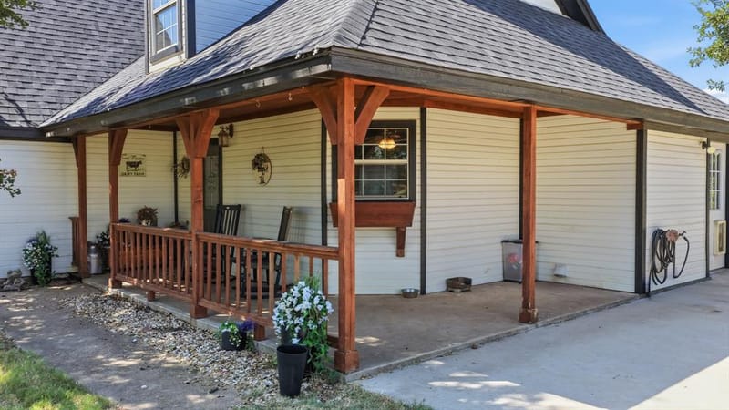 1870 Ross Lane # 1, Springtown TX 76082 - Photo 7