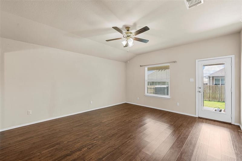 3217 Beutel Road, Lorena TX 76655 - Photo 16