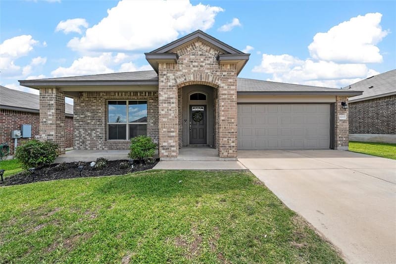 3217 Beutel Road, Lorena TX 76655 - Photo 3
