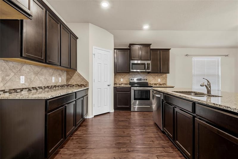 3217 Beutel Road, Lorena TX 76655 - Photo 10