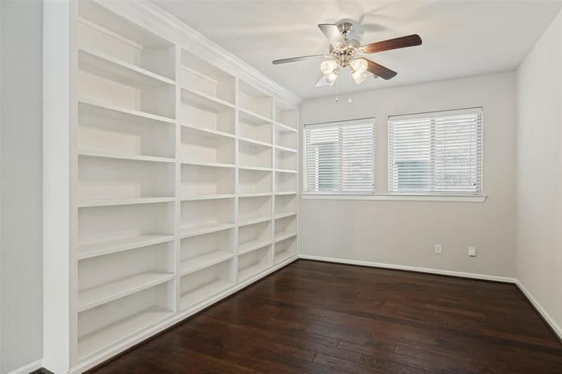 8686 Thorbrush Place, Dallas TX 75238 - Photo 16