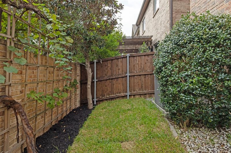 8686 Thorbrush Place, Dallas TX 75238 - Photo 22