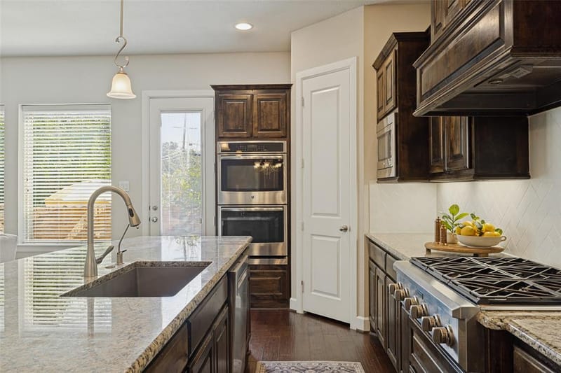 8686 Thorbrush Place, Dallas TX 75238 - Photo 9