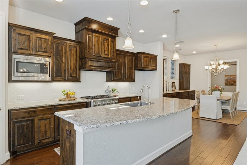 8686 Thorbrush Place, Dallas TX 75238 - Photo 8