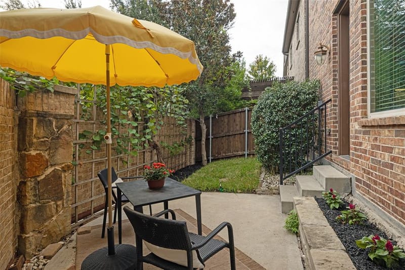 8686 Thorbrush Place, Dallas TX 75238 - Photo 21