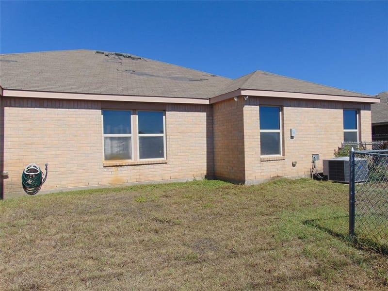 1430 Waldrop Drive, Lancaster TX 75146 - Photo 10