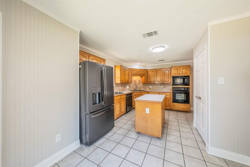 5029 Barberry Drive, Fort Worth TX 76133 - Photo 13