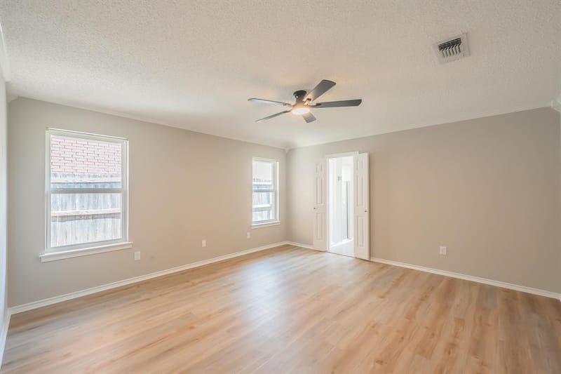 5029 Barberry Drive, Fort Worth TX 76133 - Photo 16