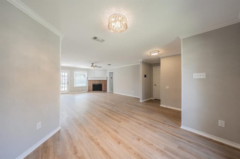 5029 Barberry Drive, Fort Worth TX 76133 - Photo 7