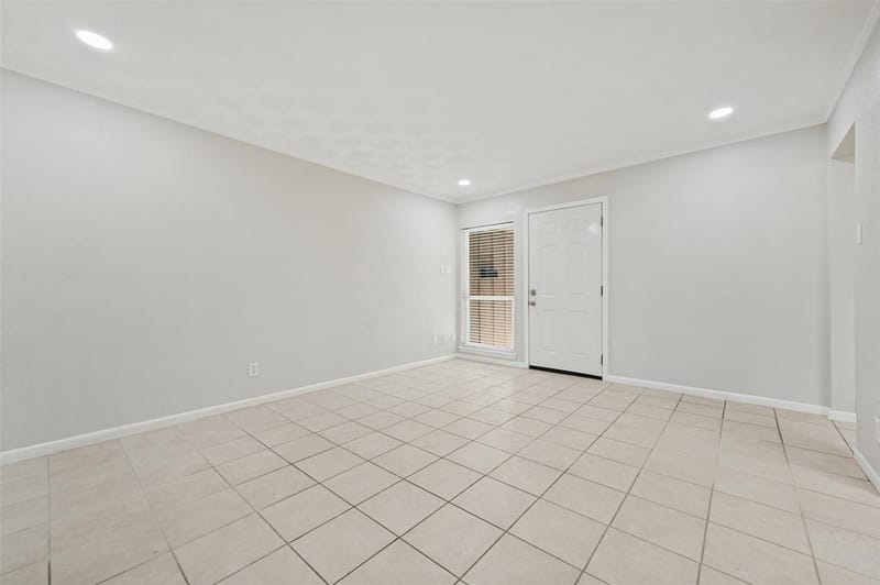8819 Graywood Drive, Dallas TX 75243 - Photo 6