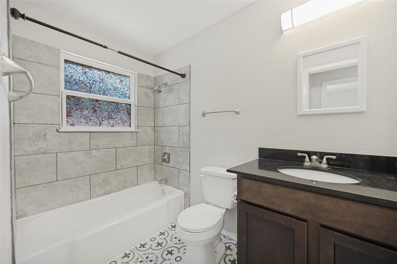 8819 Graywood Drive, Dallas TX 75243 - Photo 22