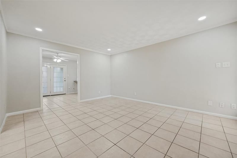 8819 Graywood Drive, Dallas TX 75243 - Photo 7