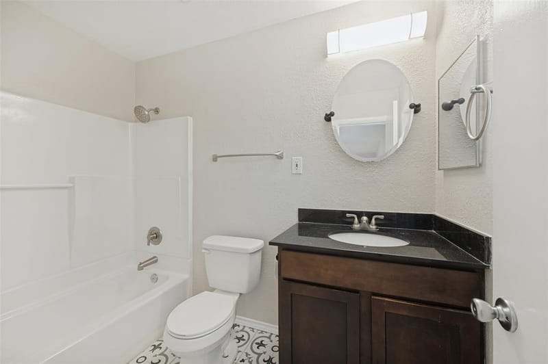 8819 Graywood Drive, Dallas TX 75243 - Photo 18