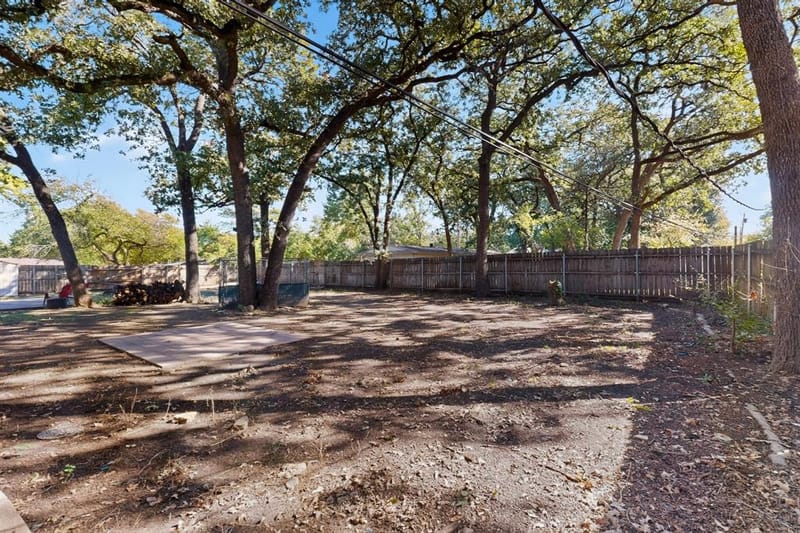 2314 Wales Place, Irving TX 75062 - Photo 36