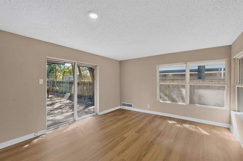 2314 Wales Place, Irving TX 75062 - Photo 19