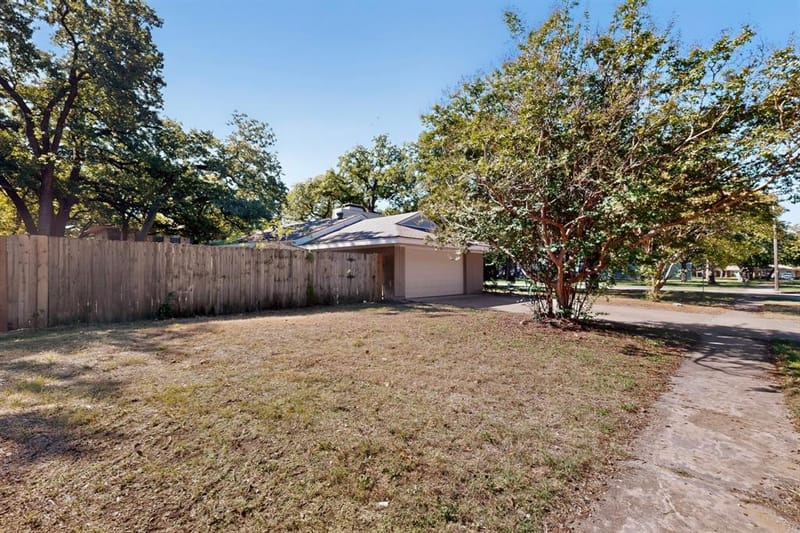 2314 Wales Place, Irving TX 75062 - Photo 39
