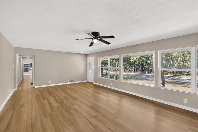 2314 Wales Place, Irving TX 75062 - Photo 8