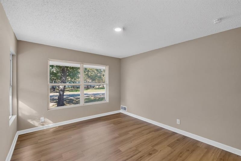 2314 Wales Place, Irving TX 75062 - Photo 25