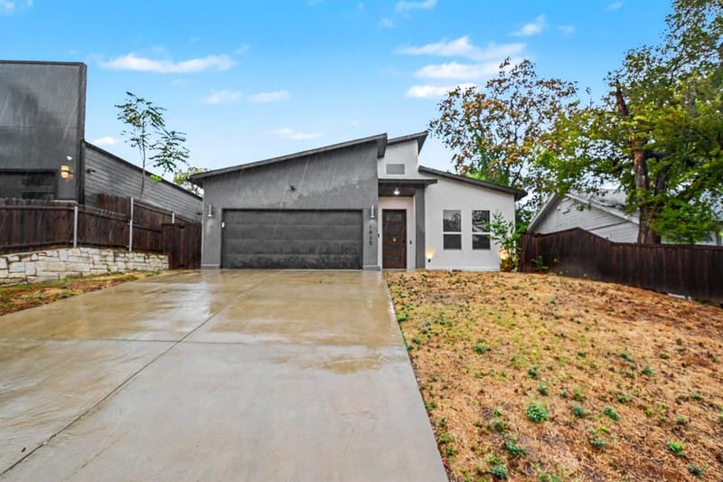 1435 Strickland Street, Dallas TX 75216 - Photo 6