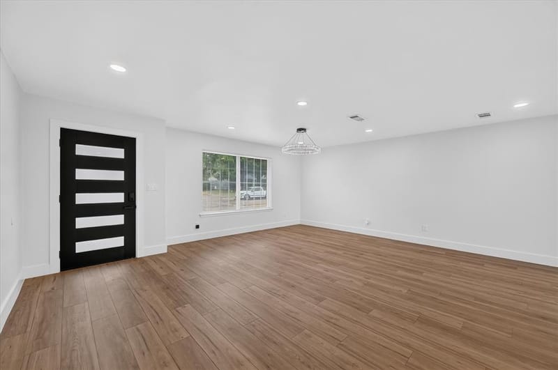 902 Ridgefield Drive, Plano TX 75075 - Photo 6