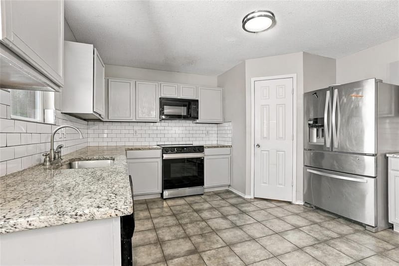 1856 Lariat Drive, Fort Worth TX 76247 - Photo 9