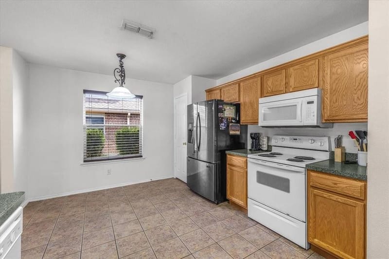 7008 Denver City Drive, Fort Worth TX 76179 - Photo 10