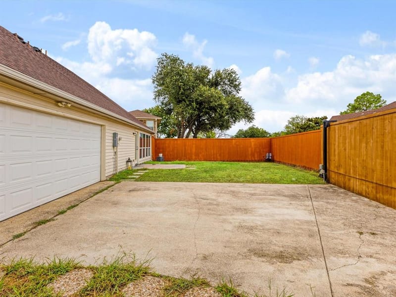 2911 Creekside Court, Carrollton TX 75007 - Photo 28