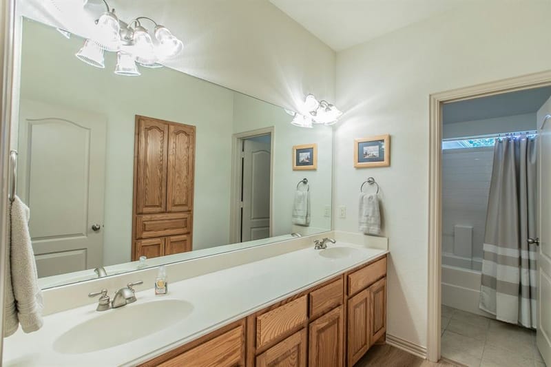 120 Crestbrook Court, Midlothian TX 76065 - Photo 22