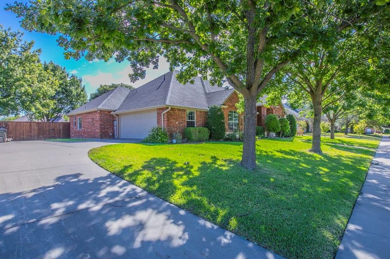 120 Crestbrook Court, Midlothian TX 76065 - Photo 29